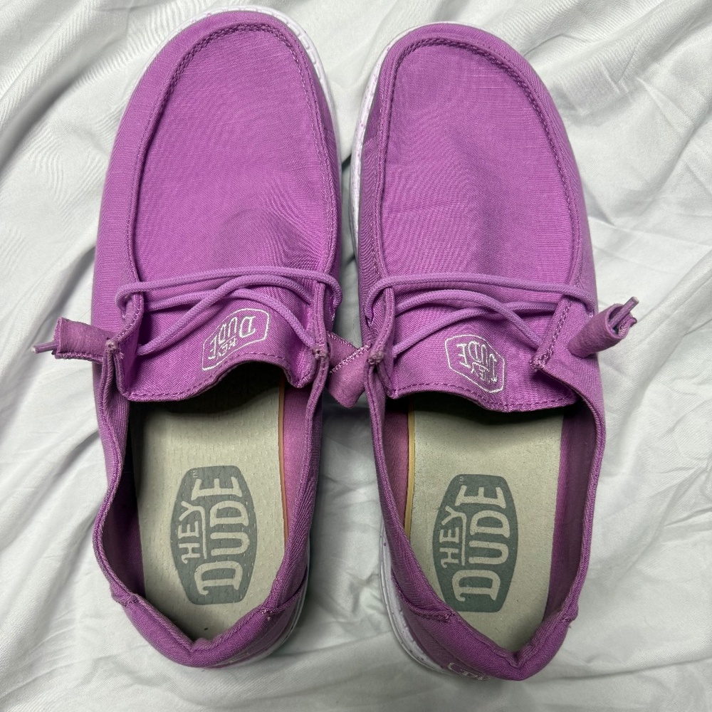 Hey Dude canvas shoes-pink- 9
